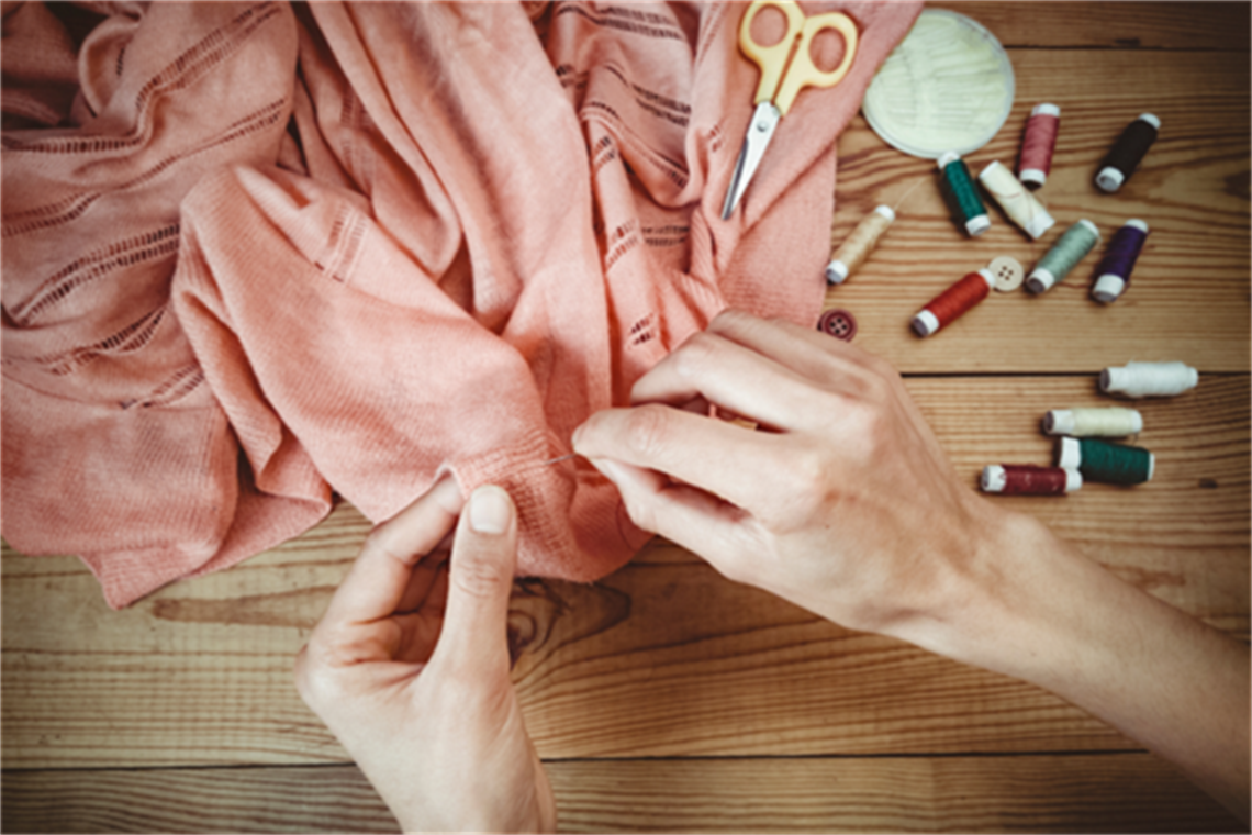 Mending and Hand Sewing Basics 600x400.png